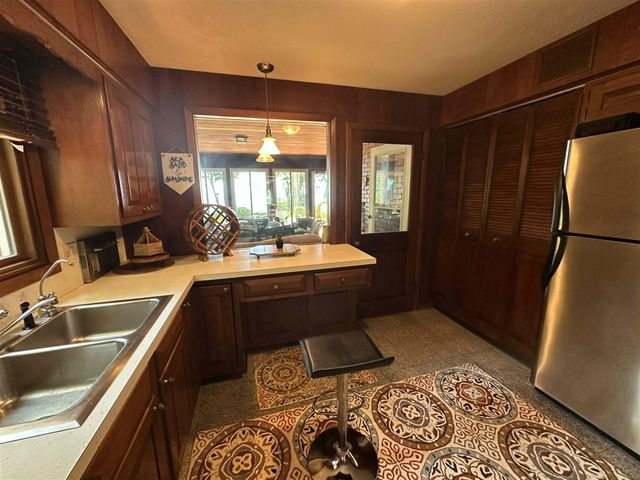 1716 W Benson Road, Benton Harbor, MI 49022