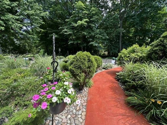 1716 W Benson Road, Benton Harbor, MI 49022