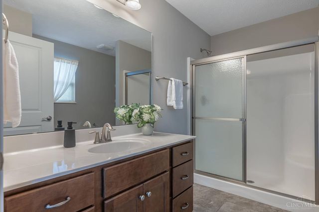 101 Silver Oak Court, Carlisle, OH 45005