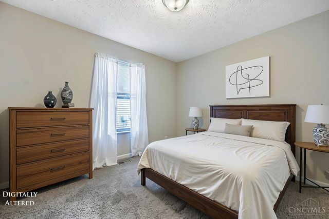 101 Silver Oak Court, Carlisle, OH 45005