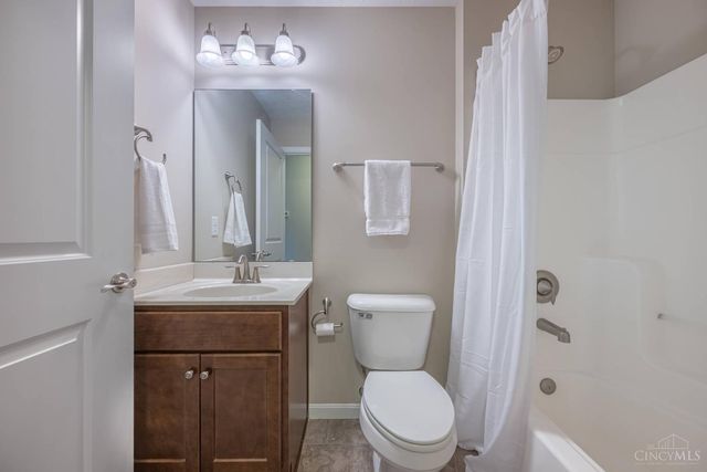 101 Silver Oak Court, Carlisle, OH 45005