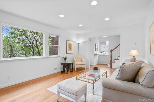 52 Wendt Avenue, Larchmont, NY 10538