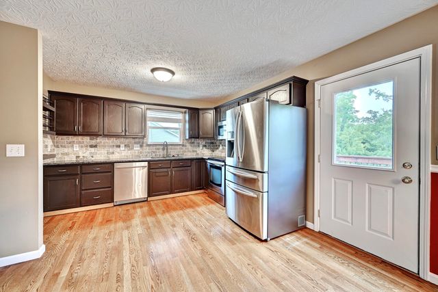 415 Claiborne Drive, Dry Ridge, KY 41035