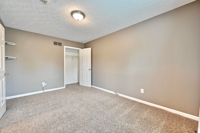 415 Claiborne Drive, Dry Ridge, KY 41035