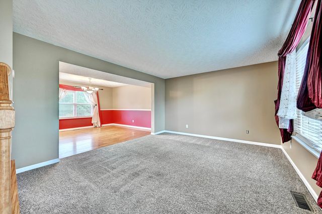 415 Claiborne Drive, Dry Ridge, KY 41035