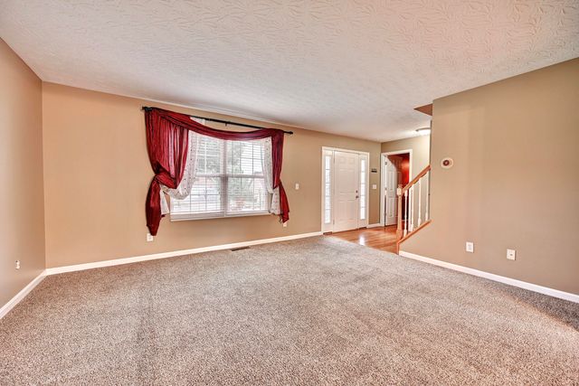 415 Claiborne Drive, Dry Ridge, KY 41035