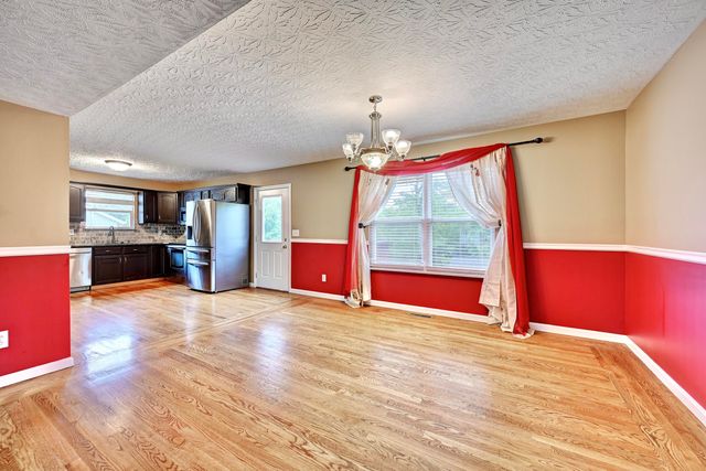 415 Claiborne Drive, Dry Ridge, KY 41035