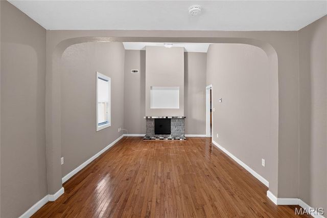 216 Viehl Avenue, St Louis, MO 63125