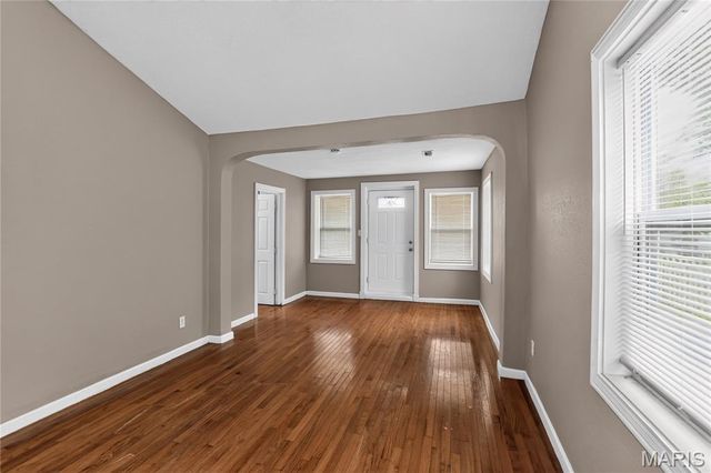 216 Viehl Avenue, St Louis, MO 63125