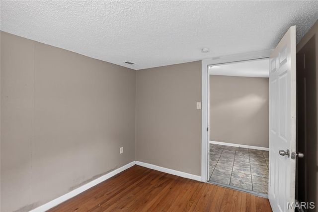 216 Viehl Avenue, St Louis, MO 63125