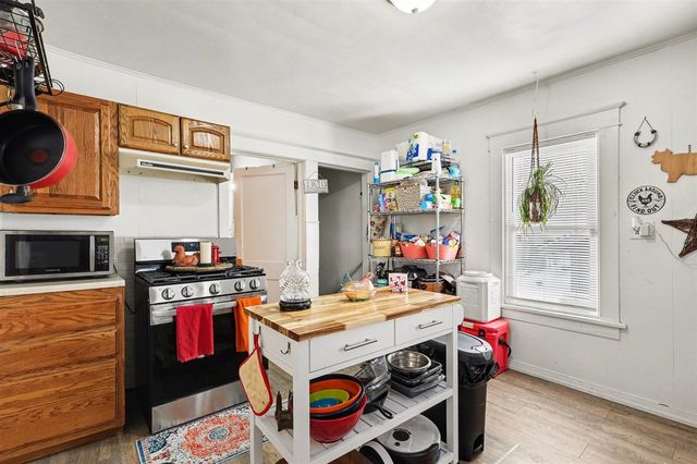 889 Fleming Avenue, Muskegon, MI 49442