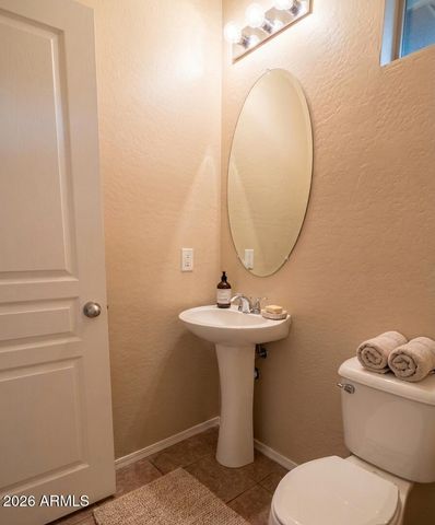 243 S AARON --, Mesa, AZ 85208