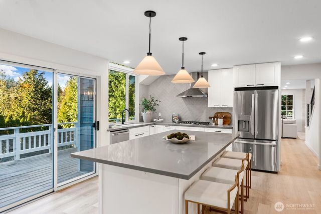 6512 150th Place SE, Bellevue, WA 98006