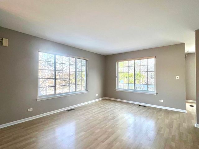 3356 Ravinia Circle 3356, Aurora, IL 60504