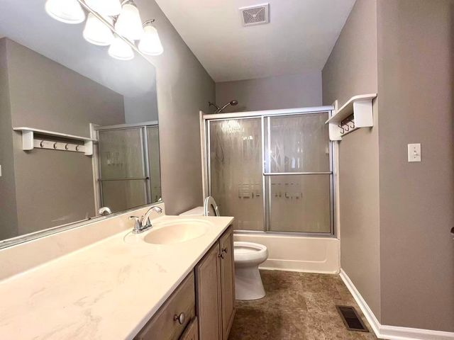 3356 Ravinia Circle 3356, Aurora, IL 60504