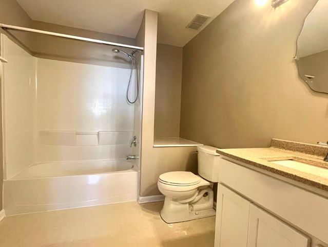 3356 Ravinia Circle 3356, Aurora, IL 60504