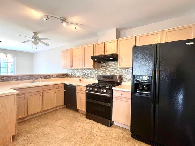 3356 Ravinia Circle 3356, Aurora, IL 60504