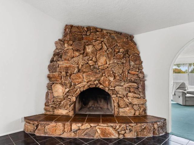 811 Earth Drive, Vista, CA 92083