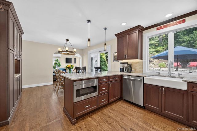 73 Maple Place, Huntington, NY 11743