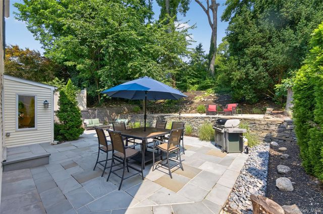 73 Maple Place, Huntington, NY 11743