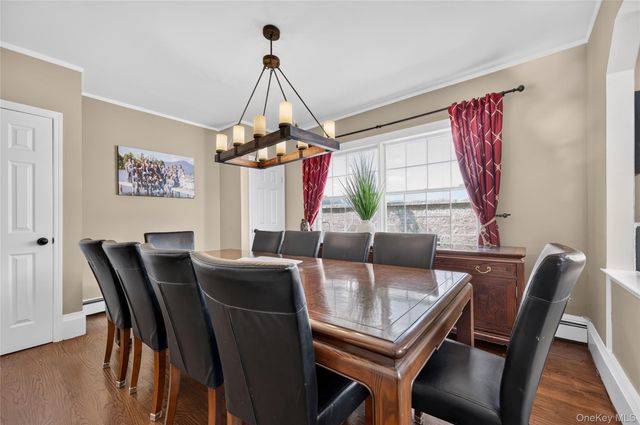 73 Maple Place, Huntington, NY 11743
