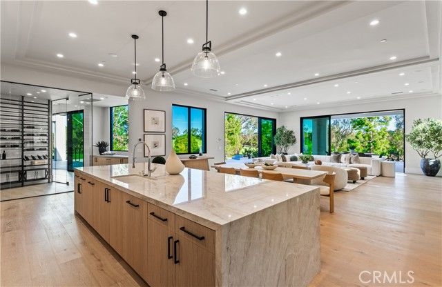 76 Hillcrest Lane, Newport Beach, CA 92660