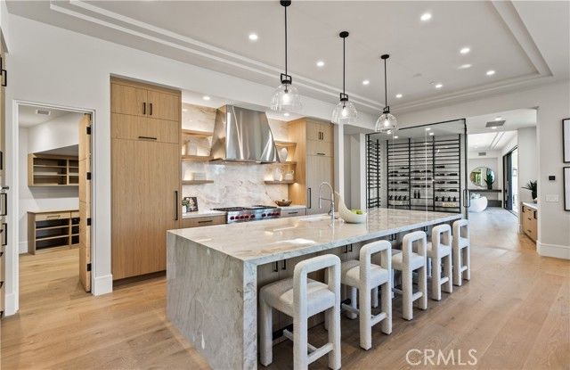 76 Hillcrest Lane, Newport Beach, CA 92660