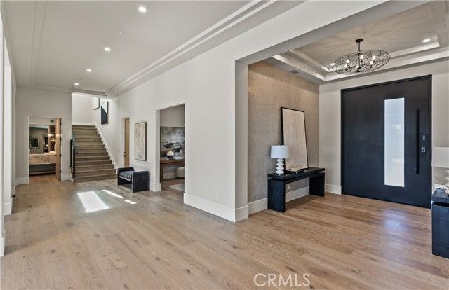 76 Hillcrest Lane, Newport Beach, CA 92660