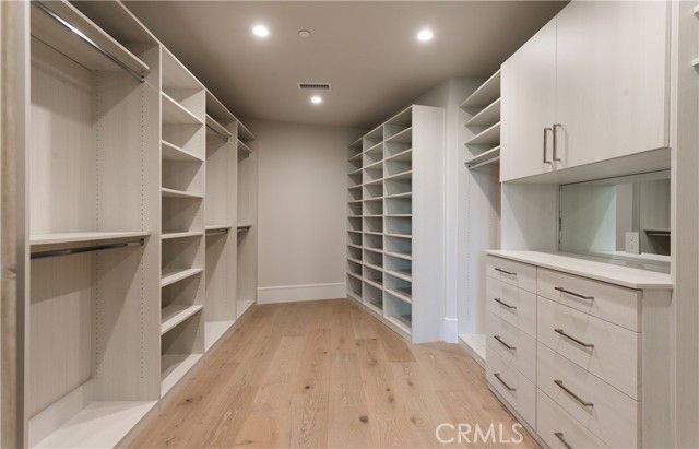 76 Hillcrest Lane, Newport Beach, CA 92660