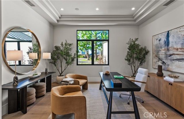 76 Hillcrest Lane, Newport Beach, CA 92660