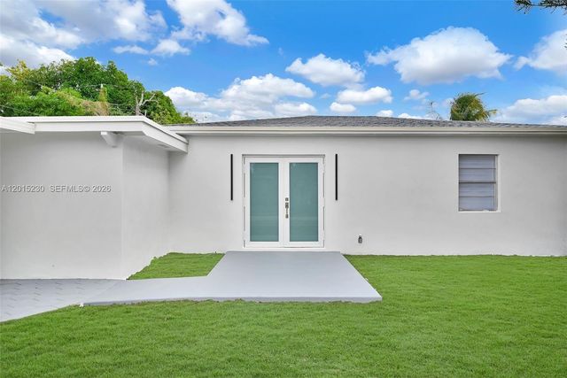 12621 NW 22nd Ct, Miami, FL 33167