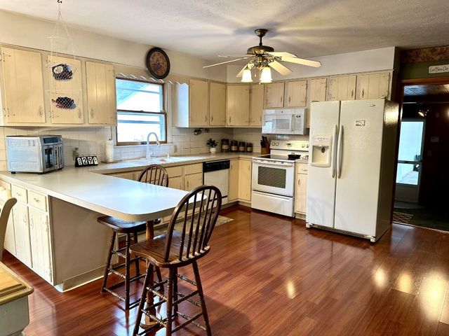 24155 STATE HIGHWAY 27 Highway, Meadville, PA 16335