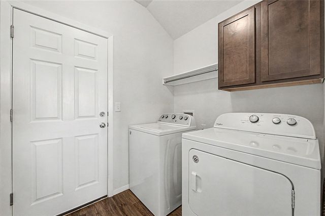 534 Woodcreek Loop, Lowell, AR 72745