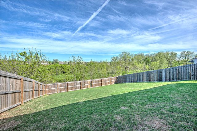 534 Woodcreek Loop, Lowell, AR 72745