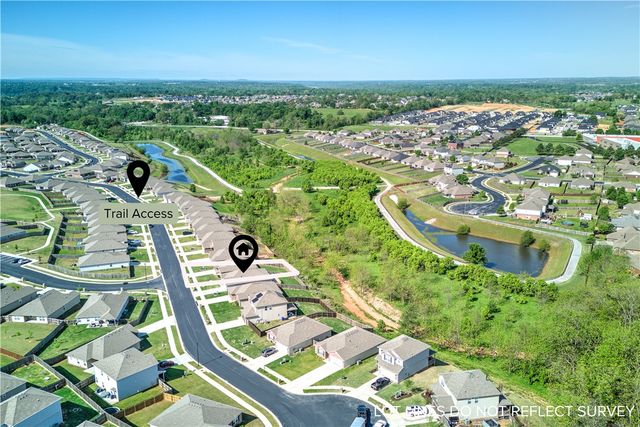 534 Woodcreek Loop, Lowell, AR 72745