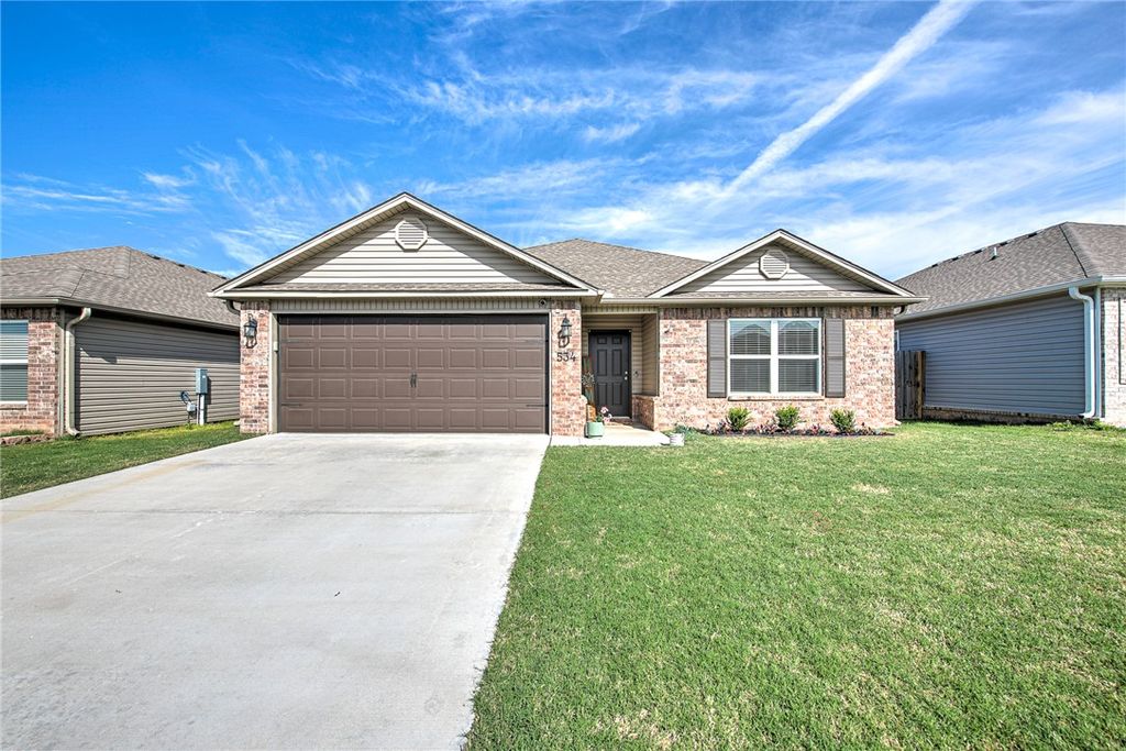 534 Woodcreek Loop, Lowell, AR 72745