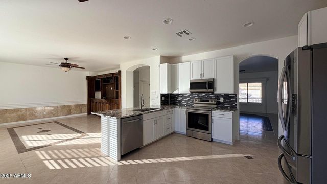 46149 W GUILDER Avenue, Maricopa, AZ 85139