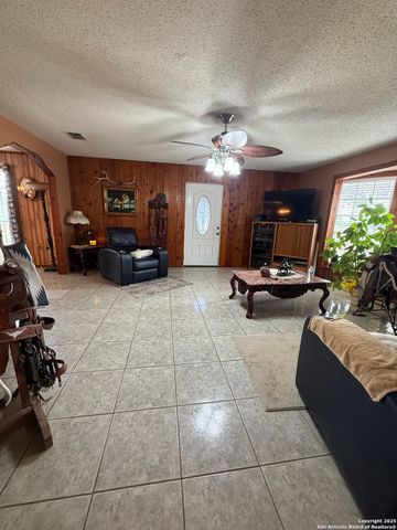 277 Justo Garza, Carrizo Springs, TX 78834