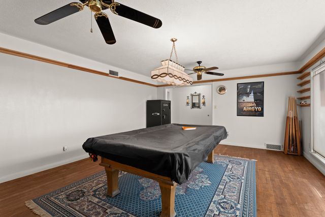 1100 W Lubbock Street, Slaton, TX 79364