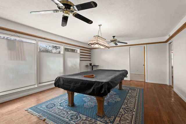 1100 W Lubbock Street, Slaton, TX 79364