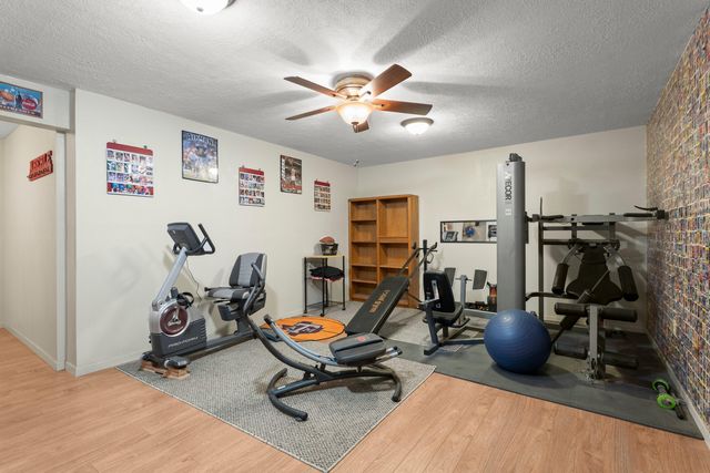 1100 W Lubbock Street, Slaton, TX 79364