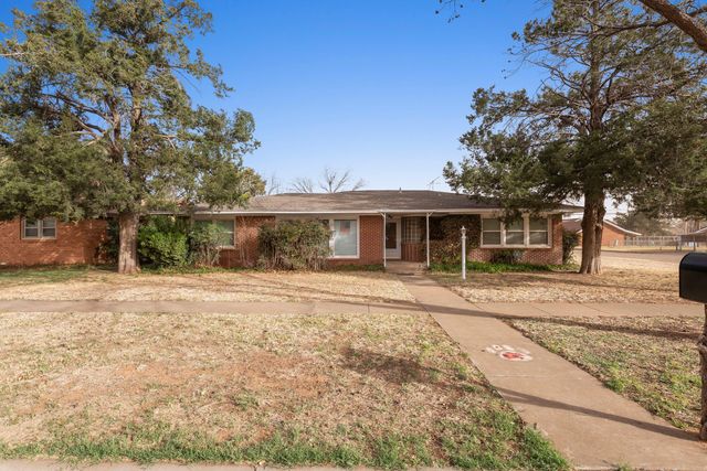 1100 W Lubbock Street, Slaton, TX 79364