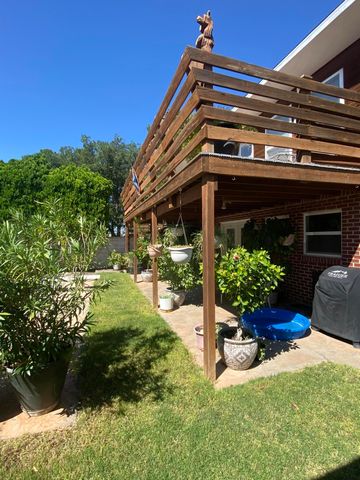 1100 W Lubbock Street, Slaton, TX 79364