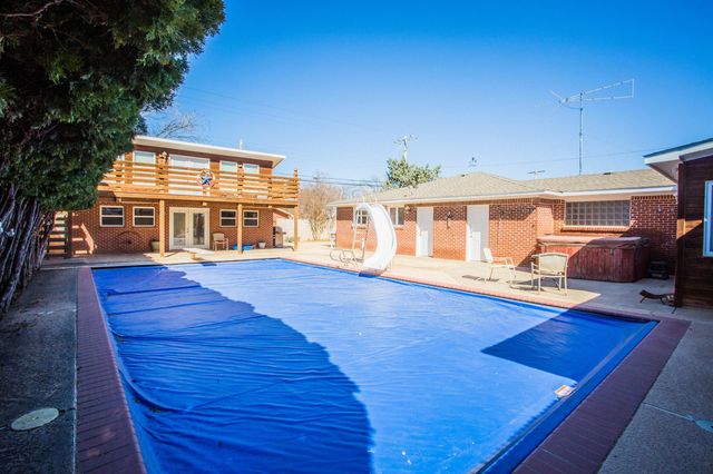 1100 W Lubbock Street, Slaton, TX 79364