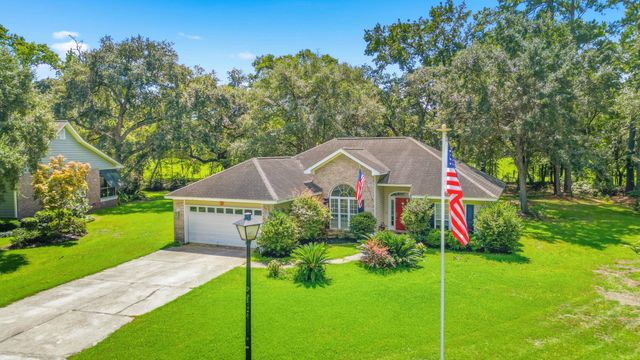 213 Jericho Ct., Georgetown, SC 29440