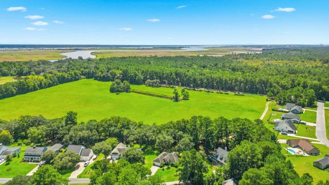 213 Jericho Ct., Georgetown, SC 29440