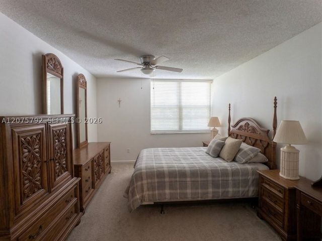 9400 Live Oak Pl 205, Davie, FL 33324