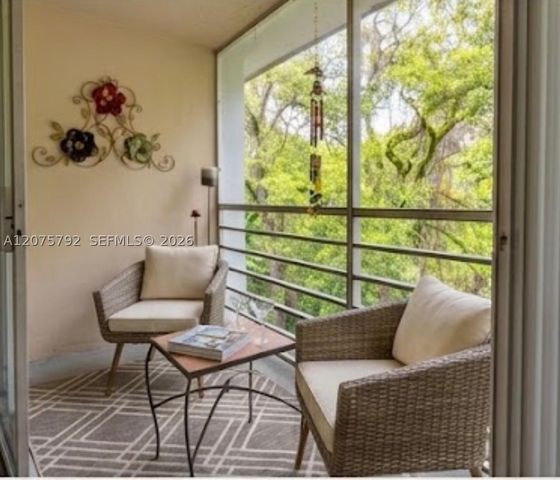9400 Live Oak Pl 205, Davie, FL 33324