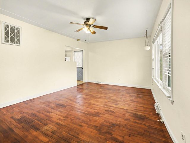 2492 Wesley Avenue, Muskegon Twp, MI 49442