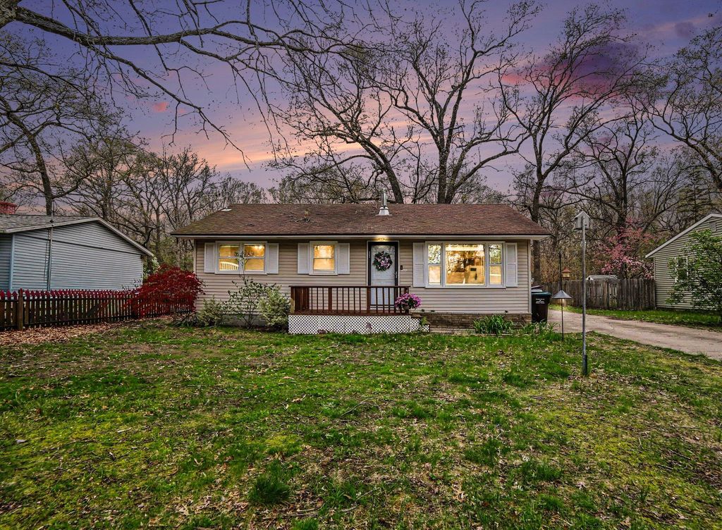 2492 Wesley Avenue, Muskegon Twp, MI 49442